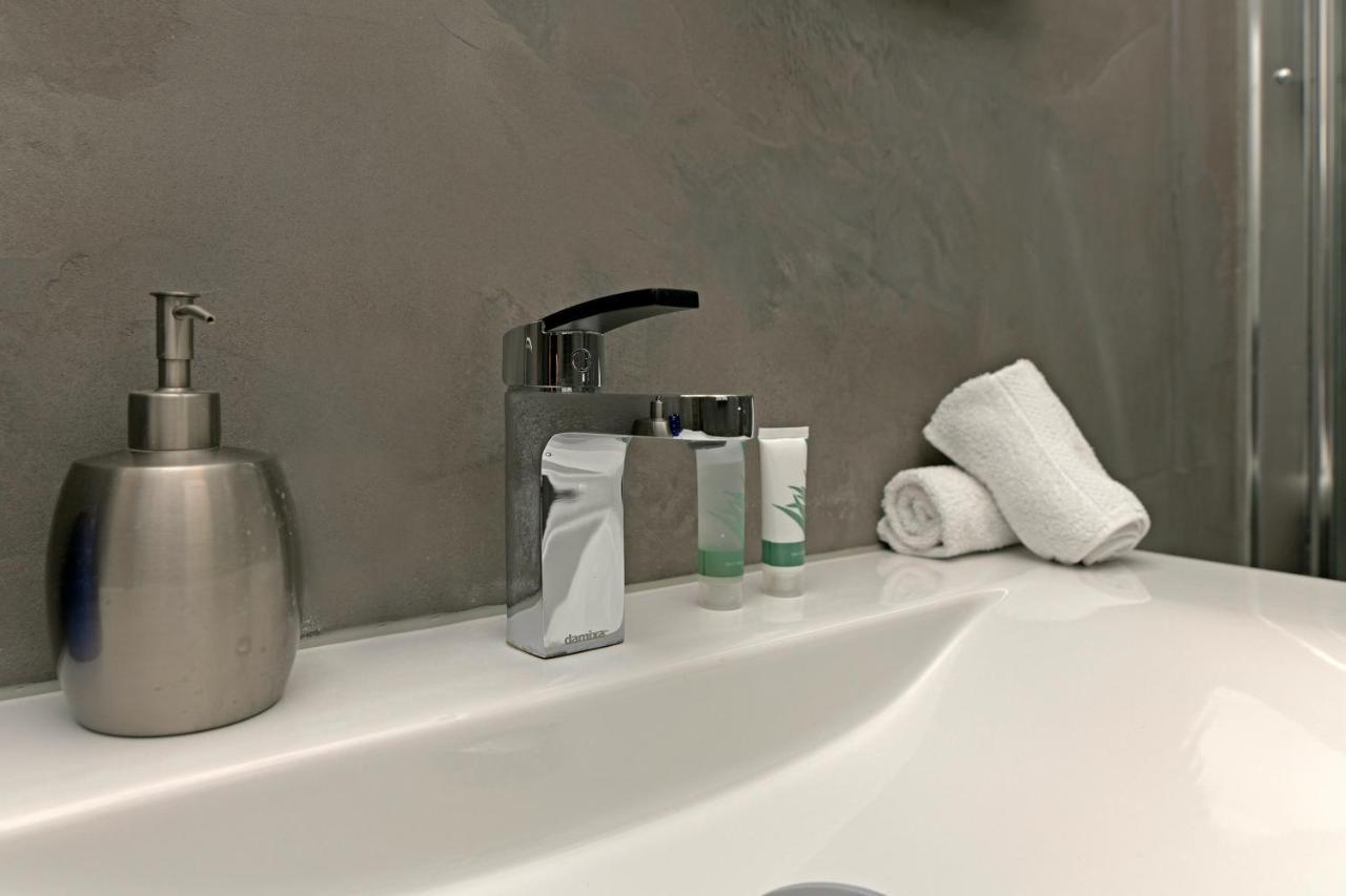 Black Jack Suites Amsterdam Dış mekan fotoğraf